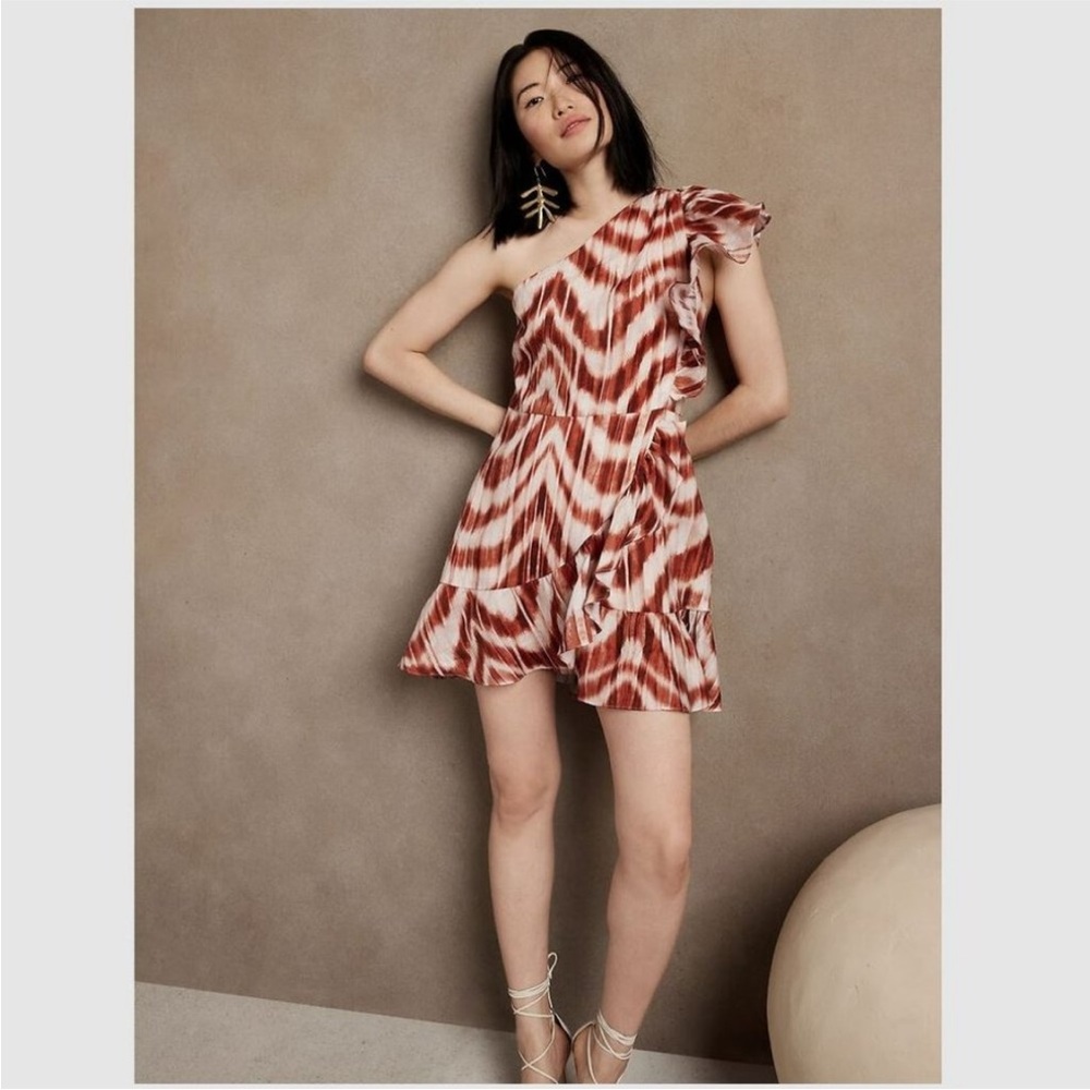 Banana Republic One-Shoulder Dress in Brown and Cream